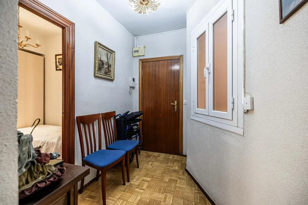 Entrée - Apartment with Terrace in Guindalera, Madrid