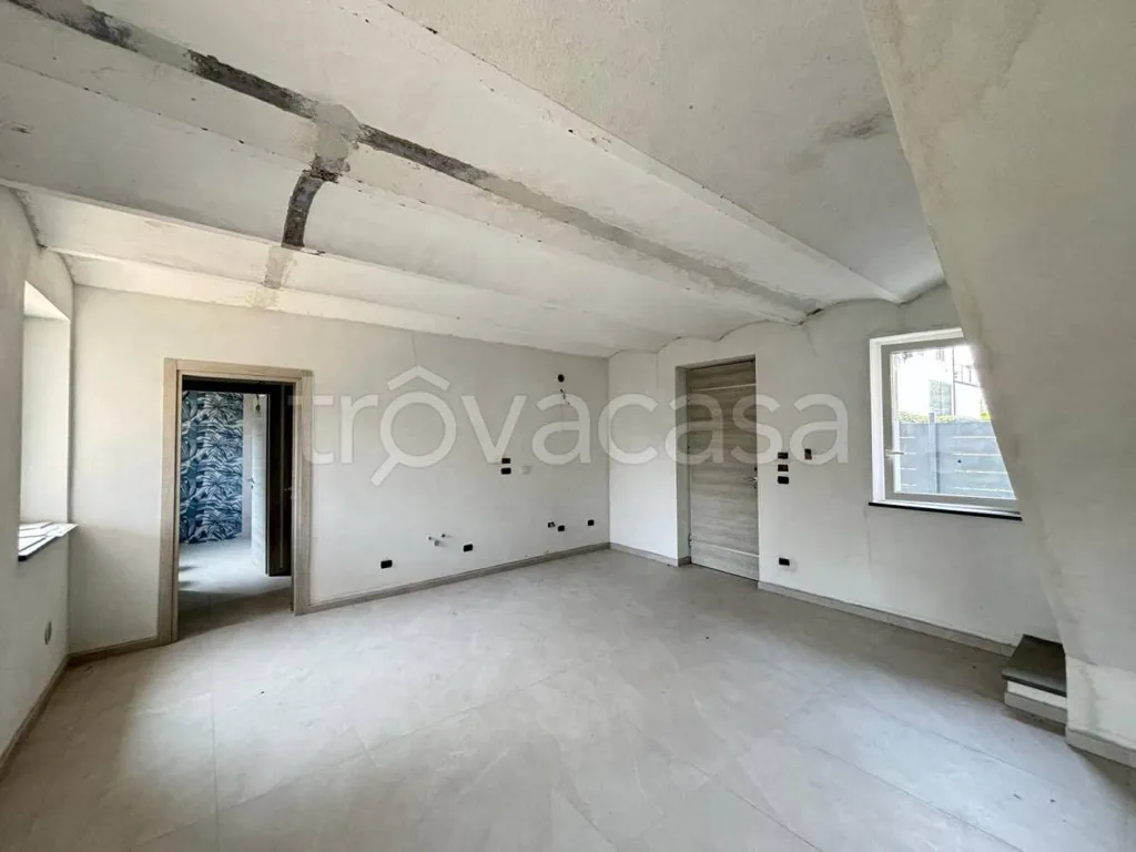 Pièces - Rustic Villa with Terraces in Savigliano