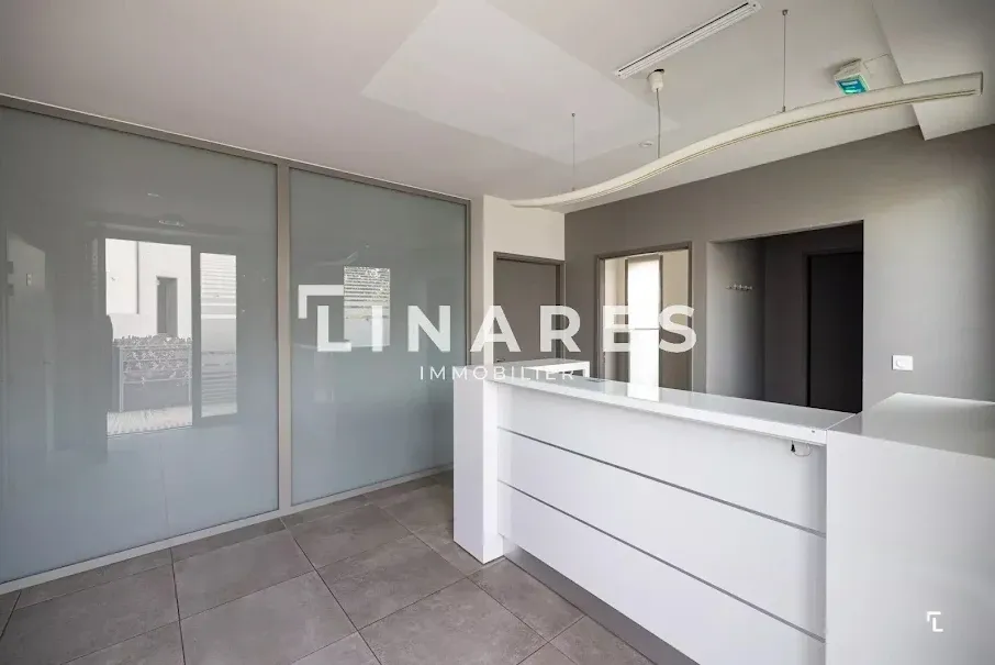 Hallway - Apartment with Terraces in Marseille's 8th Arrondissement