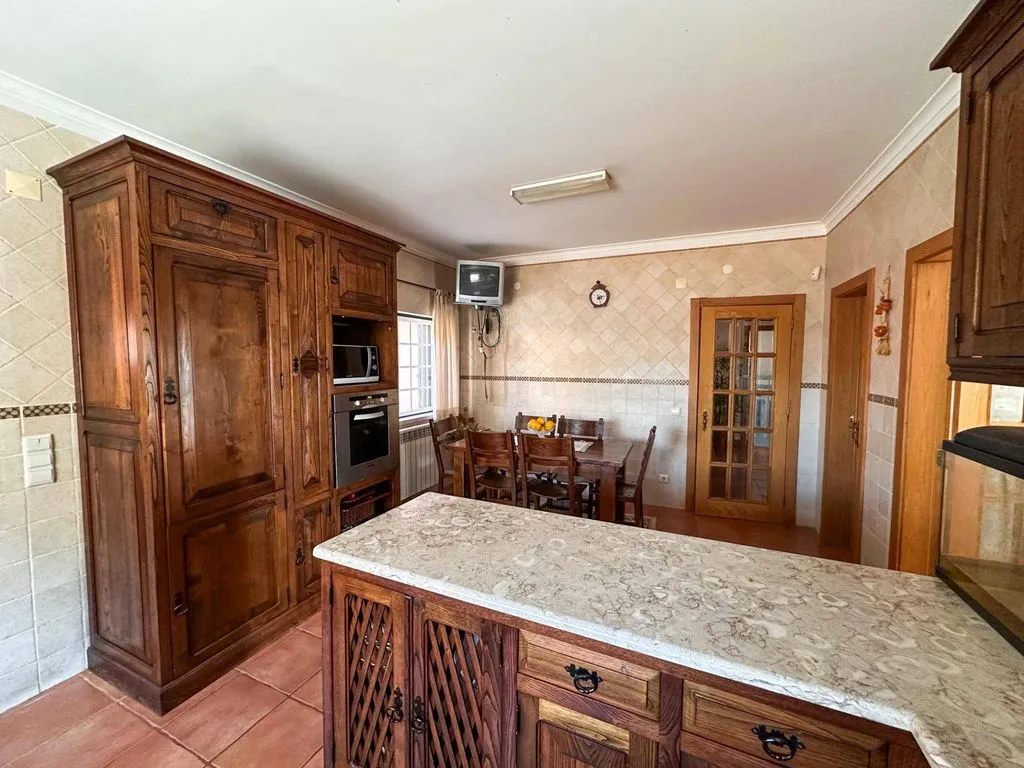 Cuisine - Luxury Villa with Garden in Póvoa de Santarém