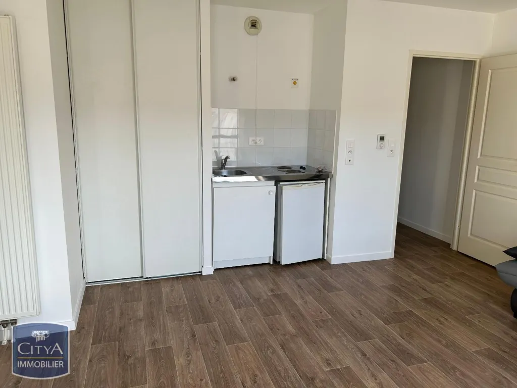 Cuisine - Studio Meublé avec Ascenseur à Troyes