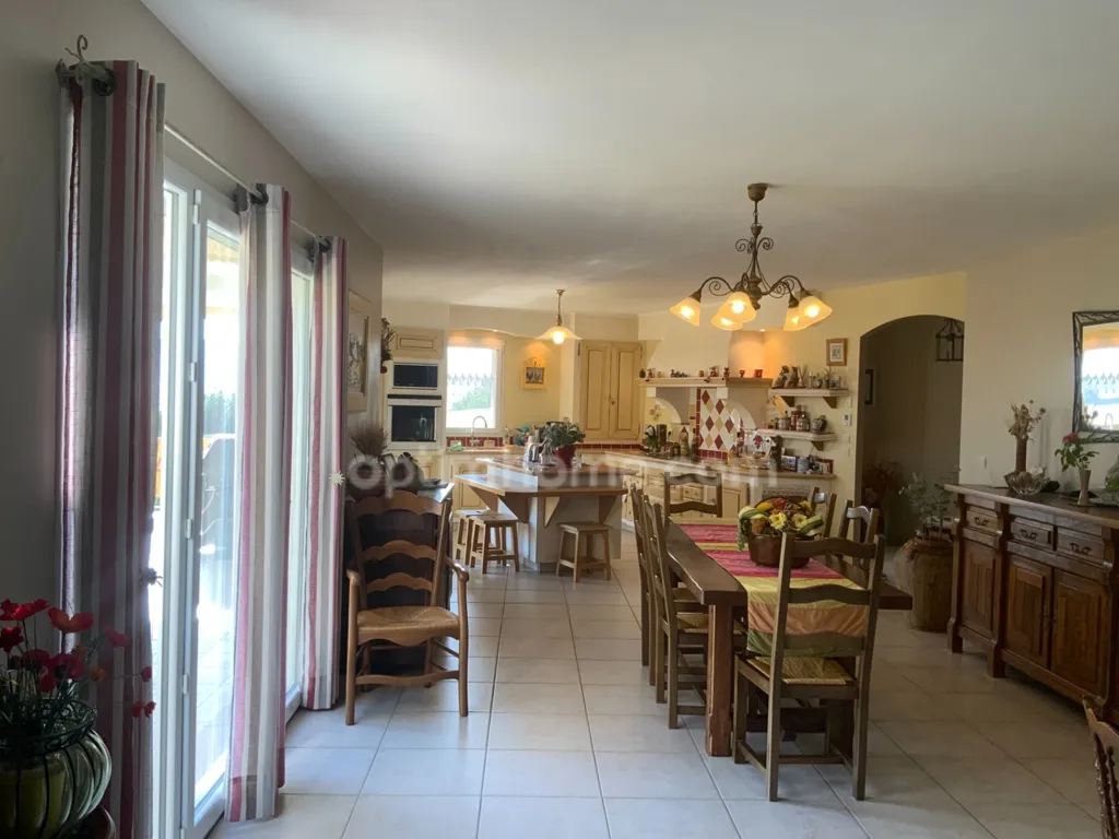 Sala da pranzo - Villa with Pool and View in Oraison