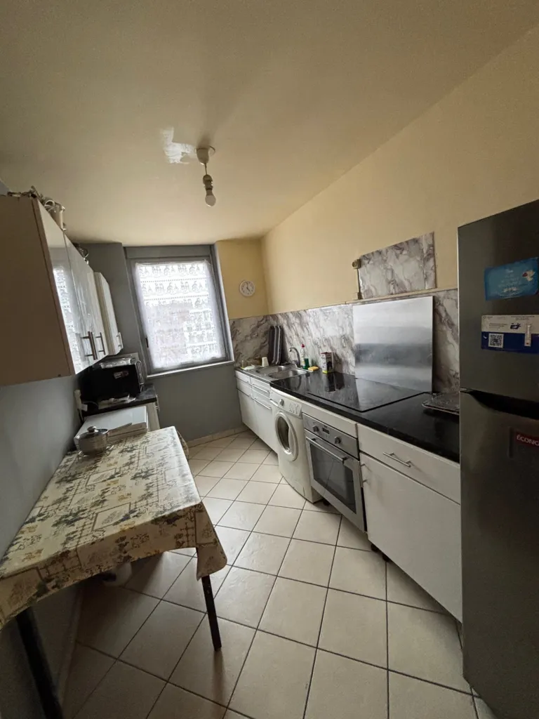 Köök - Spacious 3-Bed Flat with Balcony in Enghien-les-Bains