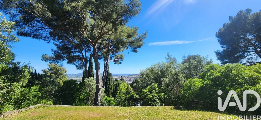 Jardin - Terrain à bâtir avec vue mer à La Valette-du-Var