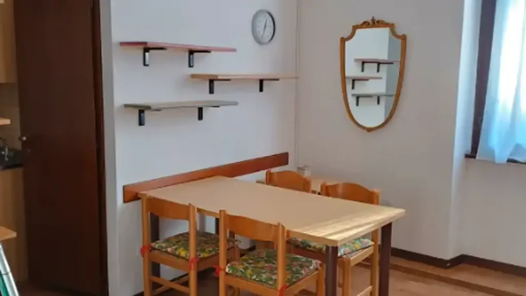Salle à manger - Appartement 1 pièces à IT