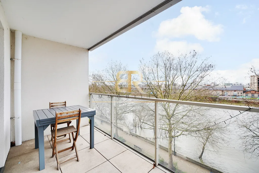 Balcon - Appartement Traversant avec Vue Seine à Maisons-Alfort