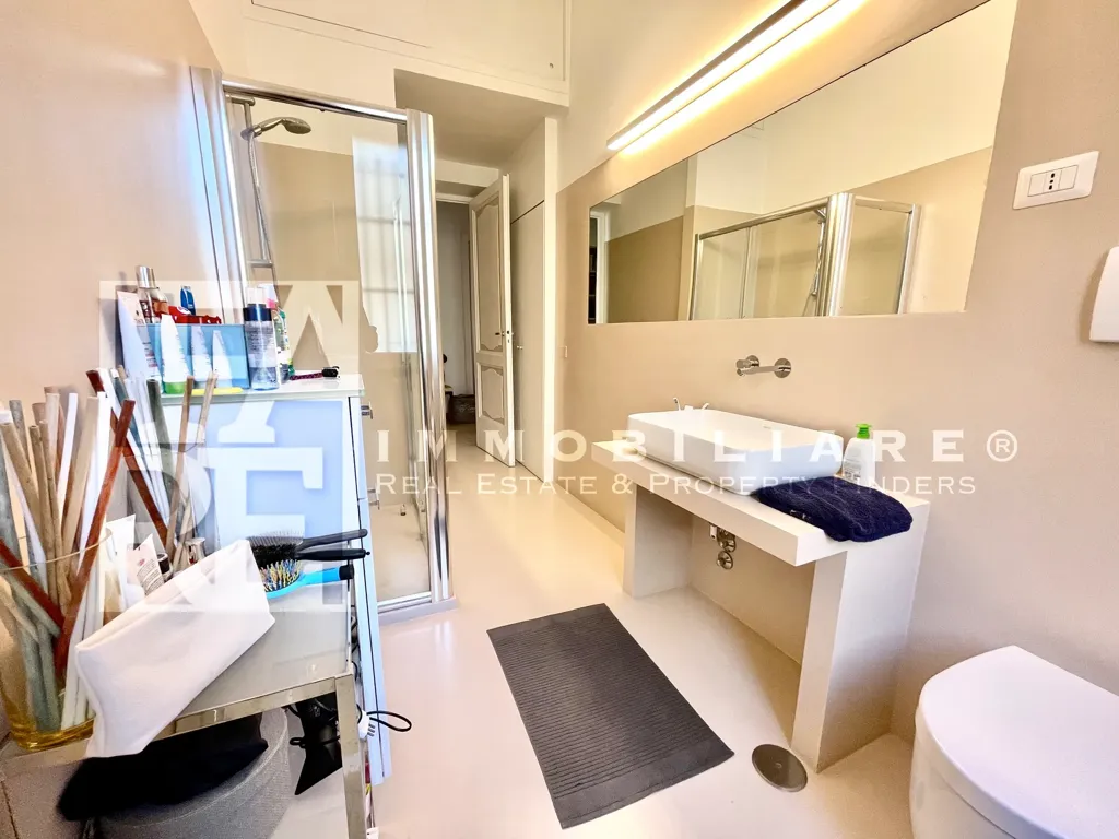 Vannitoad - Renovated Apartment with Private Courtyard in Parioli