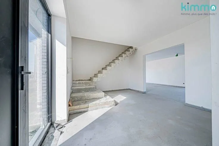 Toad - Contemporary Villa with Garden in 2025