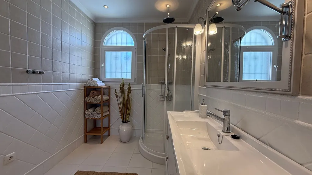 Salles de bain - Nordic-Style Villa with Pool in Costa Blanca