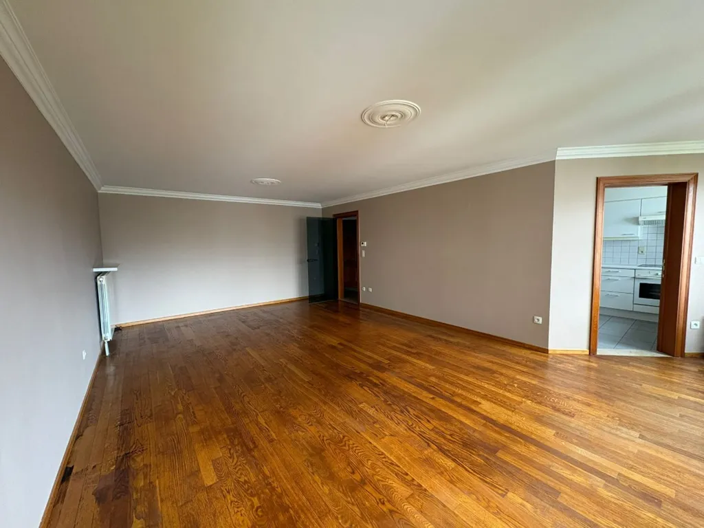 Séjour - Appartement Économe en Énergie avec Terrasse à Genk Centre