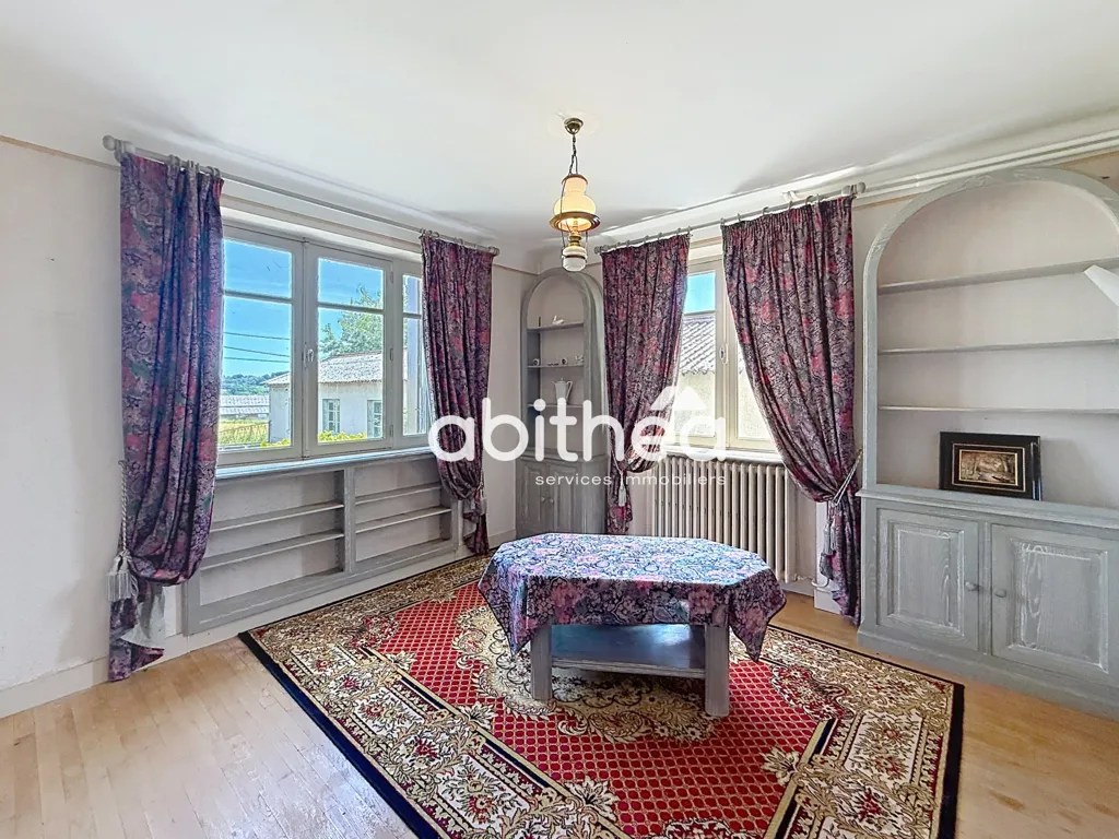 Elutuba - House and Workshop with Garden in Limoges