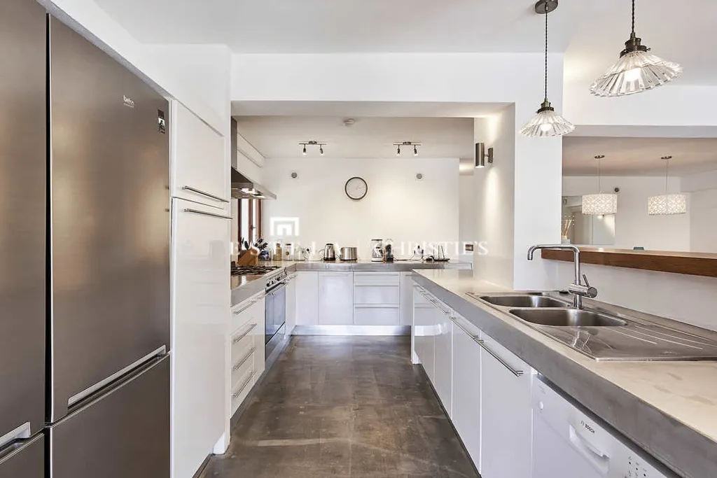 Cuisine - Contemporary Villa with Pool in Es Cubells