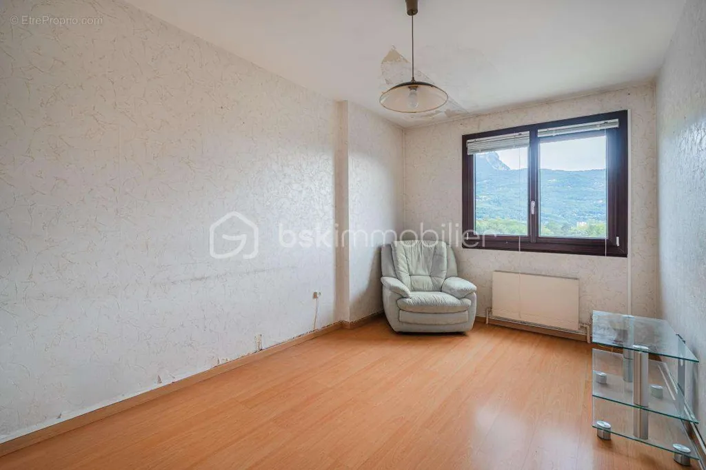 Magamistoad - Bright T4 Apartment with Balcony in Grenoble
