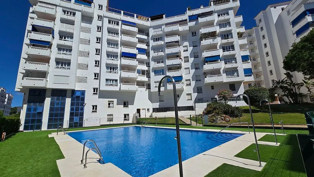 Piscine - 3-Bed Apartment with Pool in Nueva Andalucía, Marbella