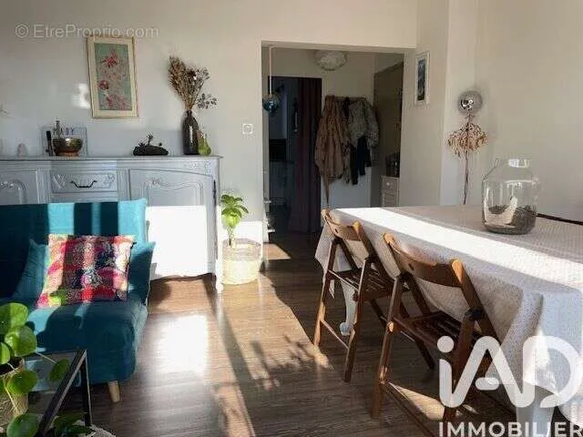 3-toaline korter asukohas Avignon