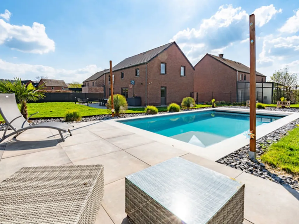 pool_area