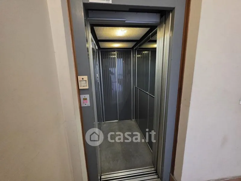 Entrée - Attico with Large Balcony in Trieste