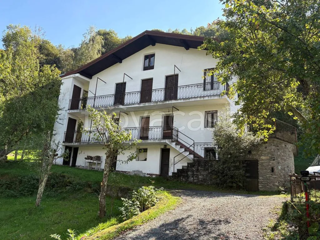 Extérieur - Multi-Level House with Garden in Locana