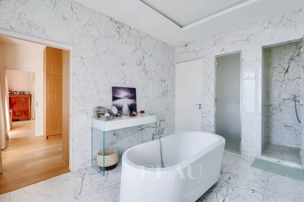 Vannitoad - Renovated Mansion with Garden in Saint-Cloud