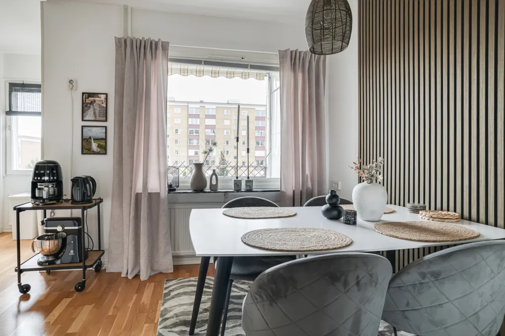 Salle à manger - Renovated Apartment with Balcony on Frontgatan