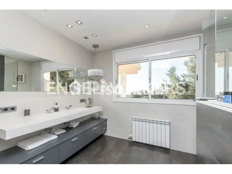 Vannitoad - Renovated Seafront House in Cabrils