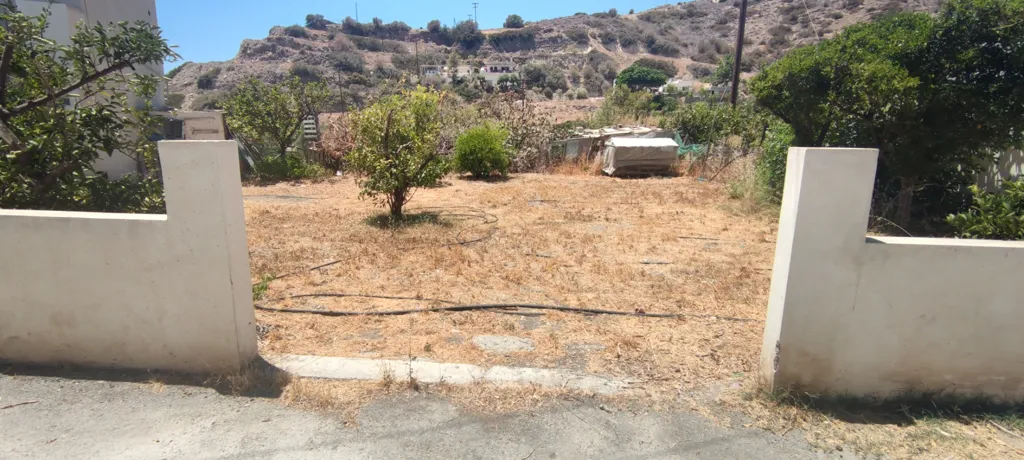 Giardino - Seafront Plot in Tertsa Vianou, Heraklion
