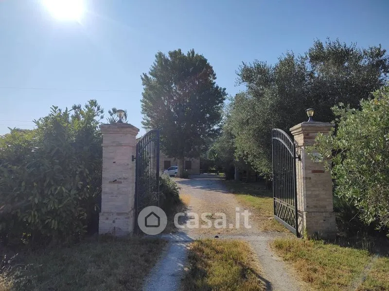 Außenansicht - Villa with Garden near Fermo