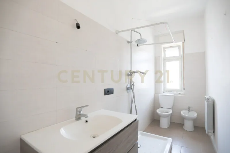 Salles de bain - Bright Apartment with Balcony in Catania