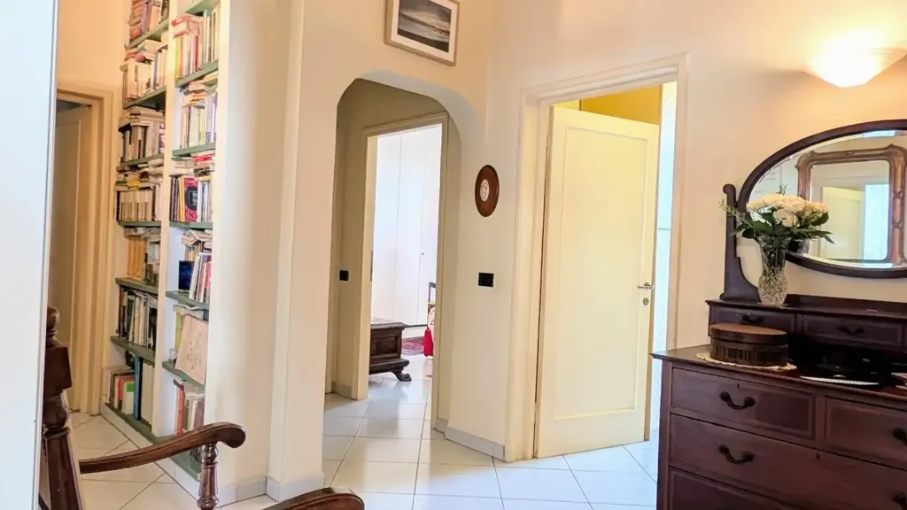 Kabinet - Rustic Apartment with Terrace in Sovigliana