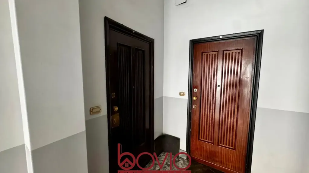 Entrée - Apartment with Balcony in Barriera Milano, Turin