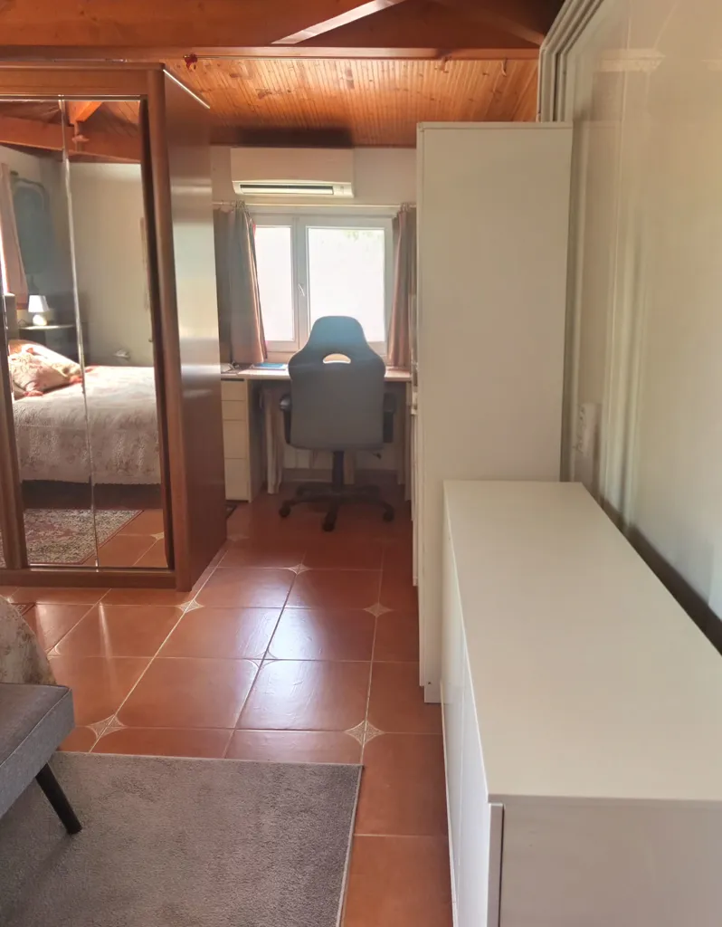 3-toaline maja asukohas Balaruc-le-Vieux