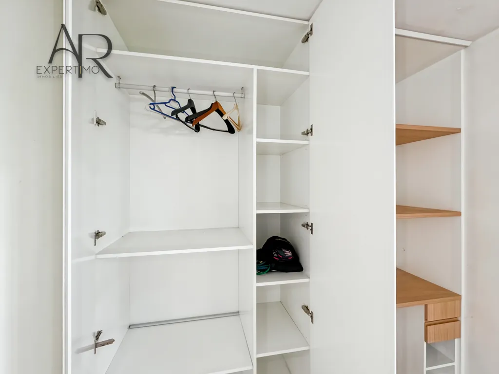 Pièces - Studio en Résidence Sécurisée à Saint-Mandé