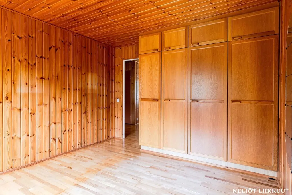 other_room