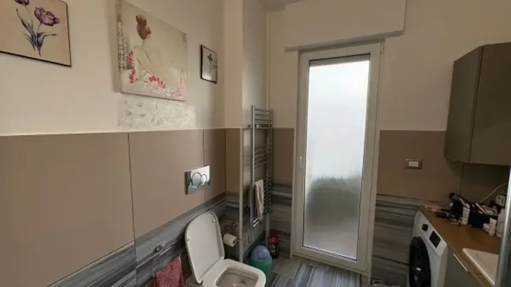 Bagni - Rearranged Apartment with Balcony in Asti