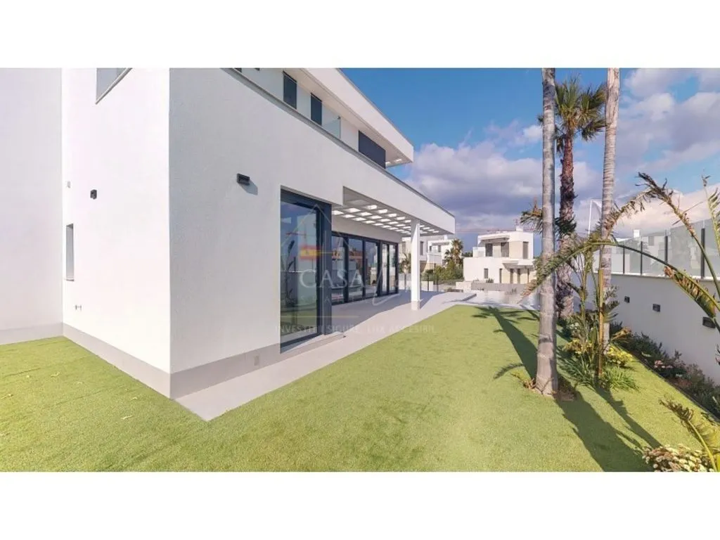 Luxury Villa with Infinity Pool in Finestrat