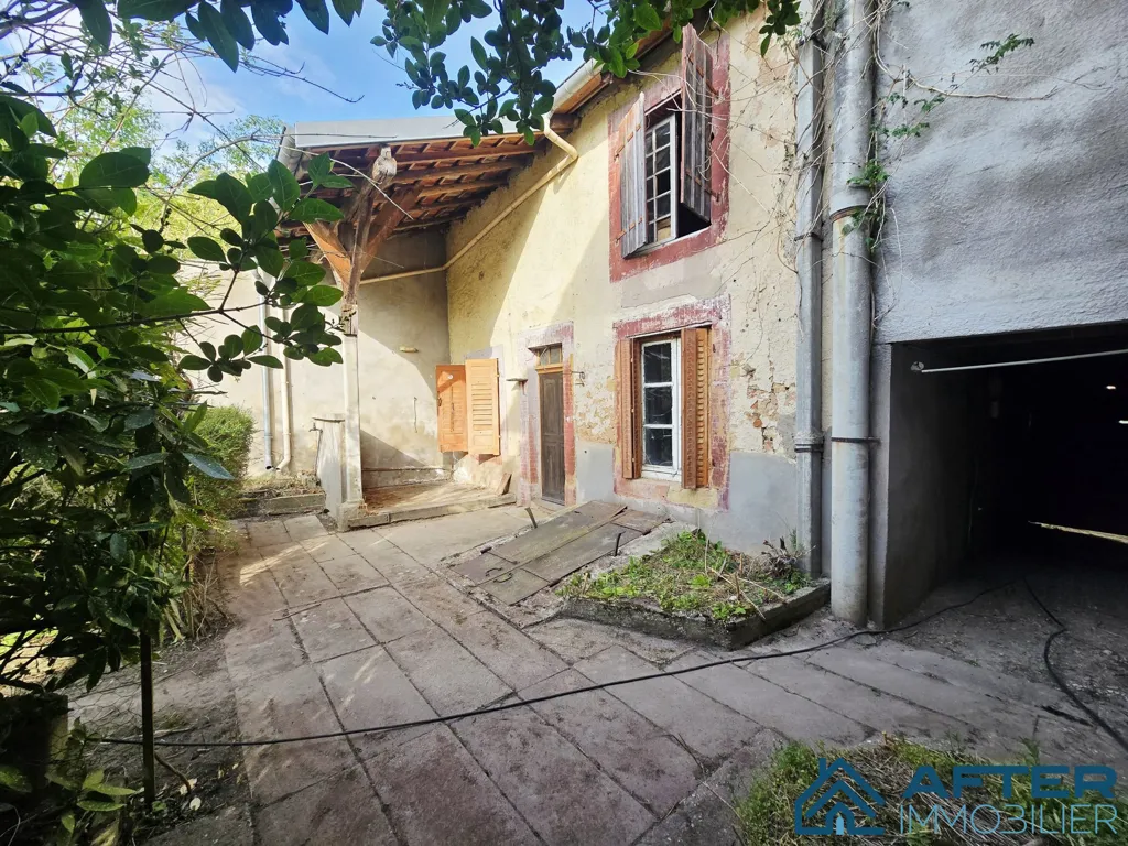Aed - Farmhouse with Courtyard in Marainviller