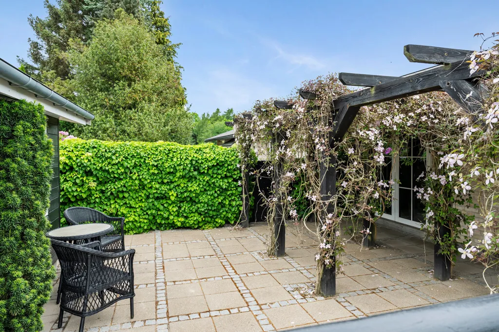Terrasse - Villa with Garden Pool in Hørsholm