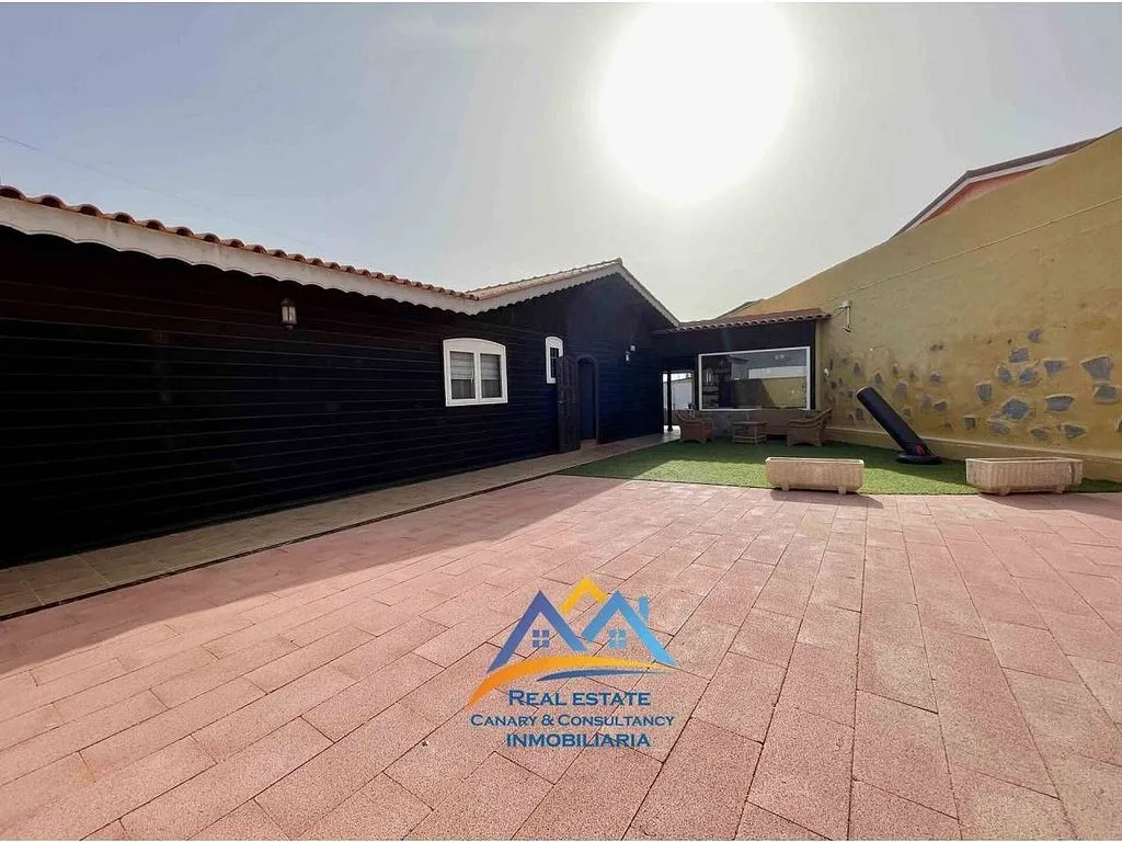 Jardin - Villa with Pool and Terrace in El Salobre