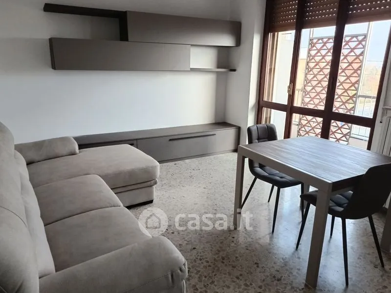 Elutuba - Brightly Laid-out Flat with Balcony in Alessandria