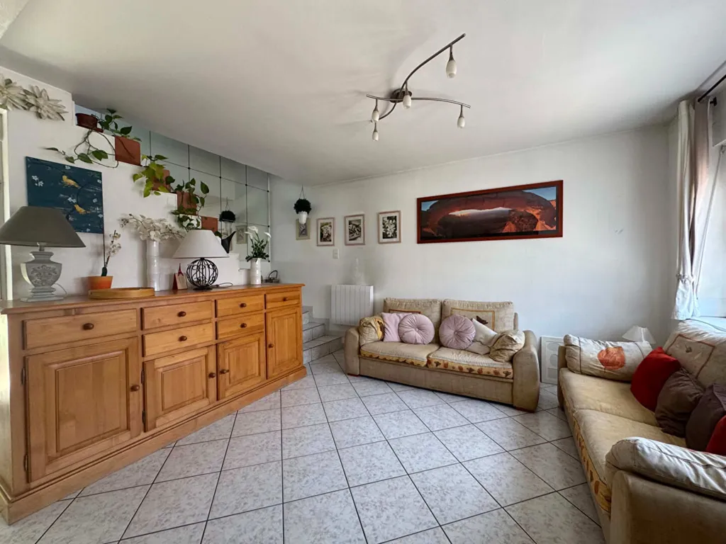 Séjour - Maison avec Garage et Jardin à Kingersheim
