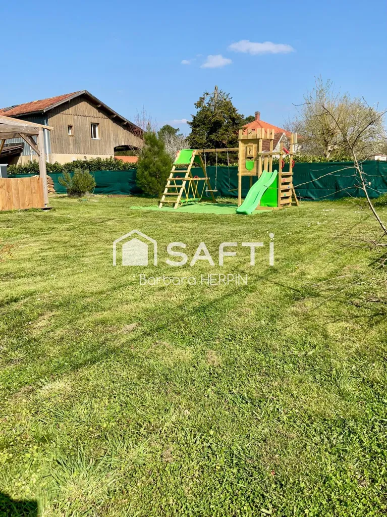 Aed - Modern House with Large Plot in Salles