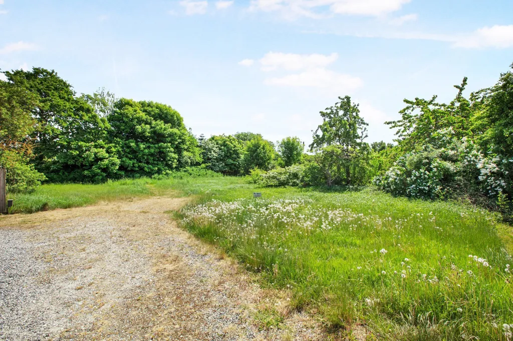 Jardin - Year-Round Plot with 5G Coverage in Hadsund