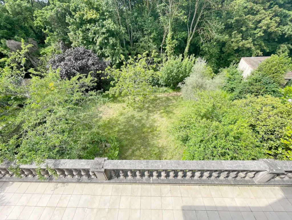 Aed - Charming Mansard House with Forest View in Saclay
