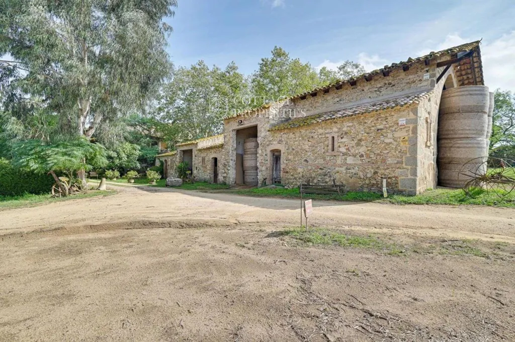 Extérieur - Modernist Farmhouse with Pool in Llagostera
