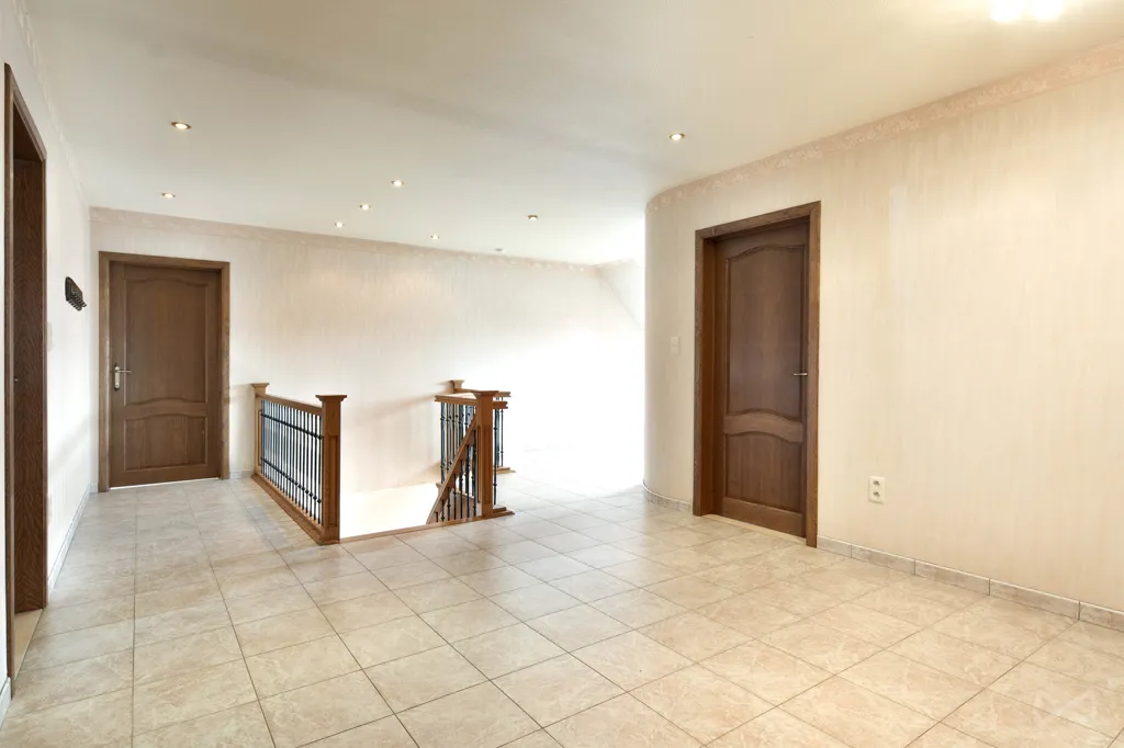 Esik - Spacious Home with Garden in Rotselaar
