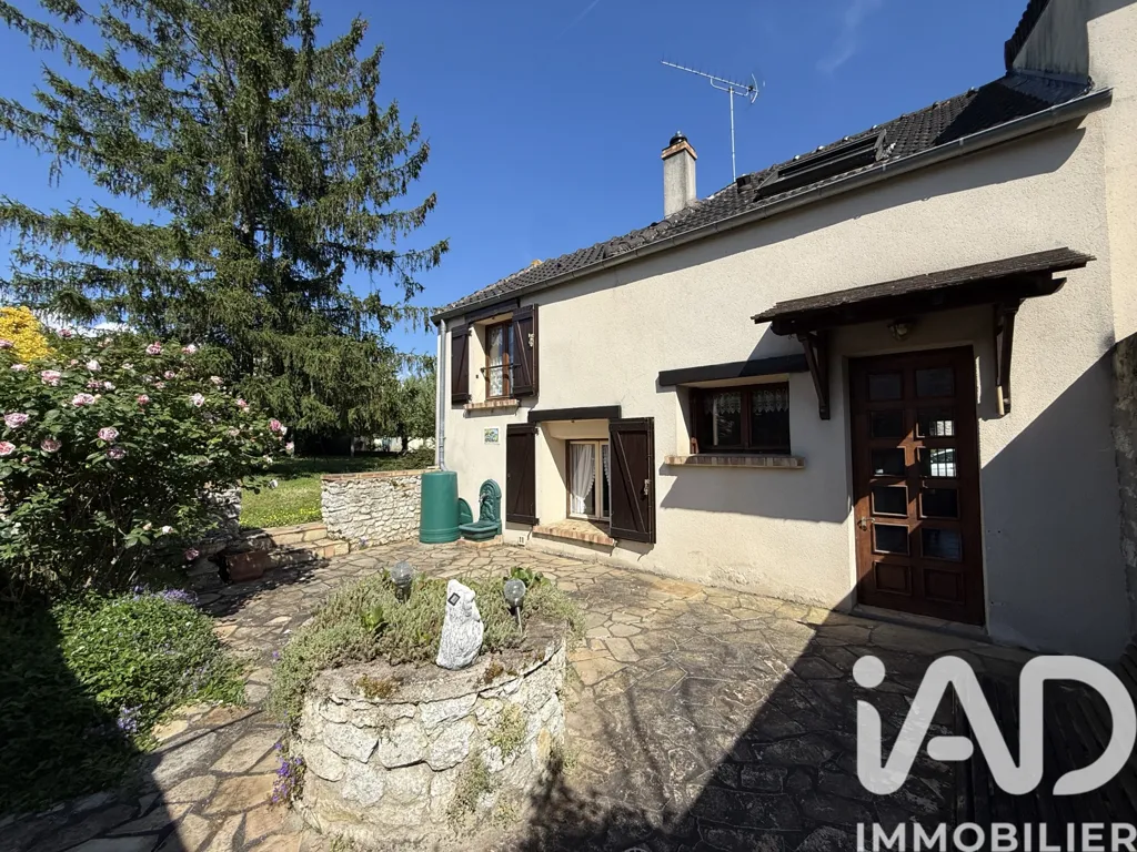 Jardin - Maison de Ville avec Garage à Voisenon