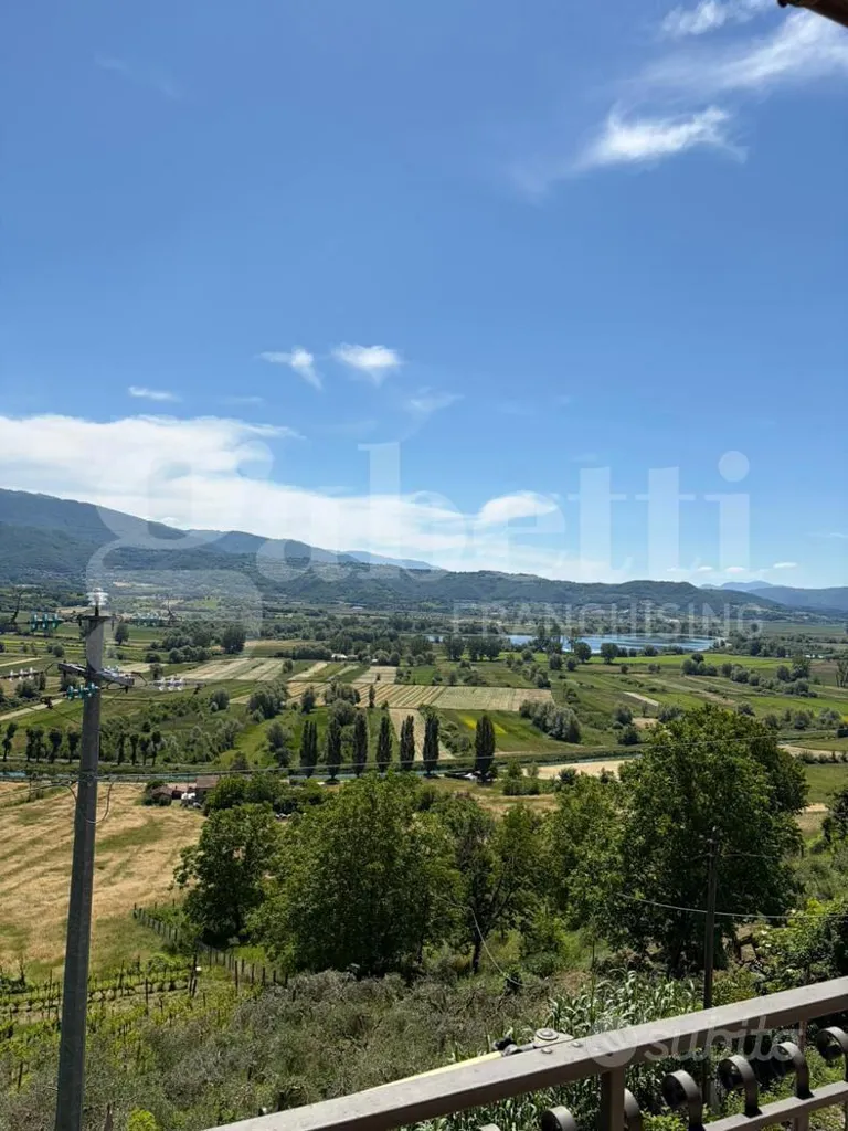 Terrass - Four-Room Apartment with Balcony in Rivodutri
