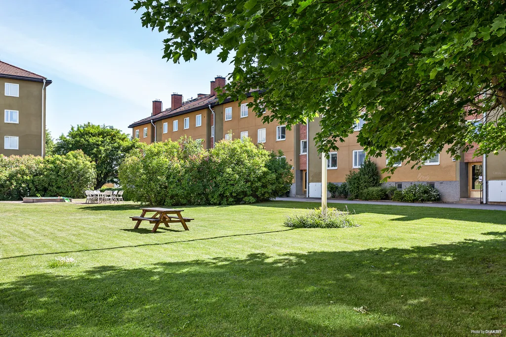 Jardin - 1.5-Bedroom Flat with Balcony in Uppsala