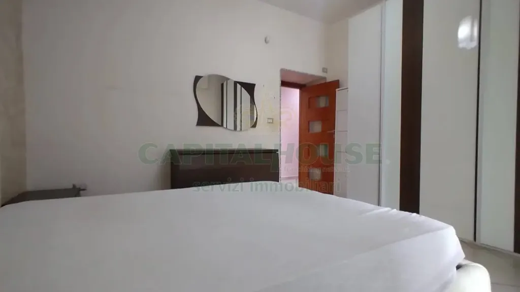 Magamistoad - Armed Two-Bedroom Flat with Balcony in Capua