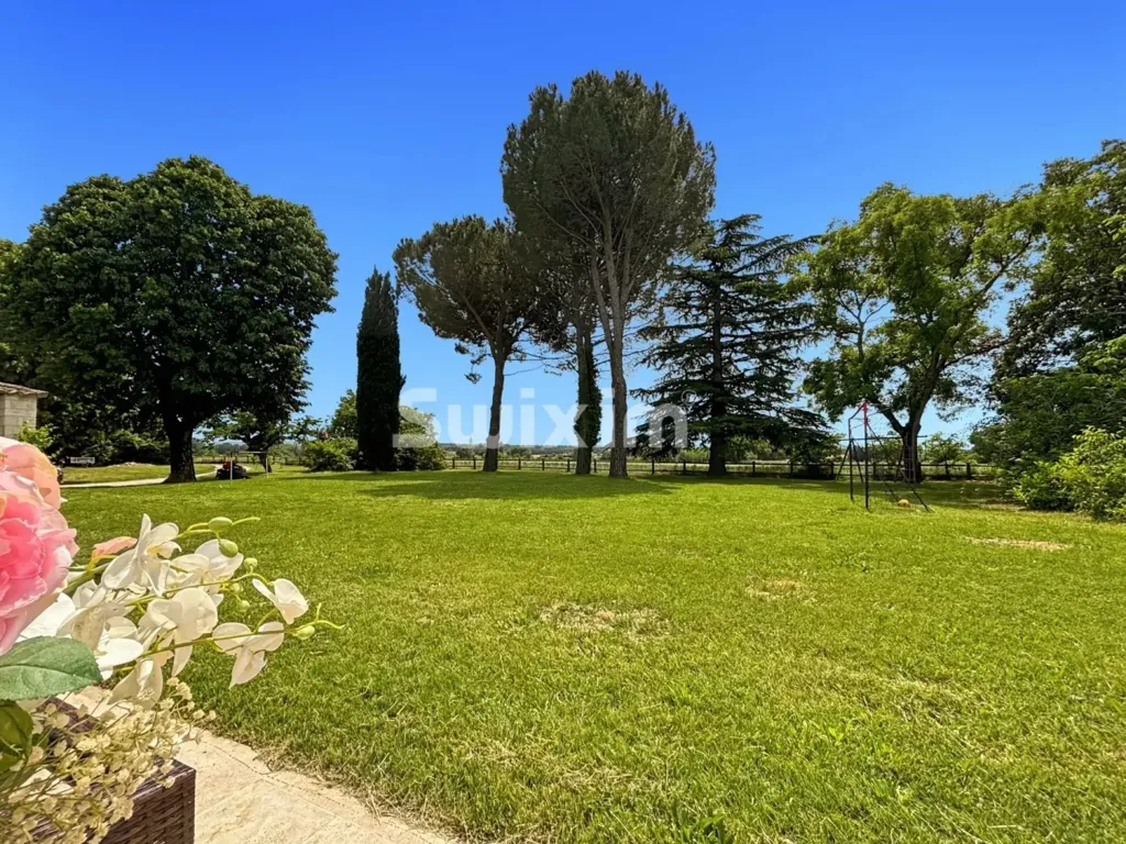 Aed - Characterful Mas with Paddock and Pool in Sauzet